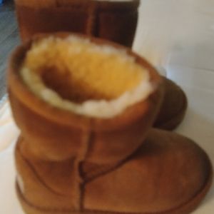 UGGs